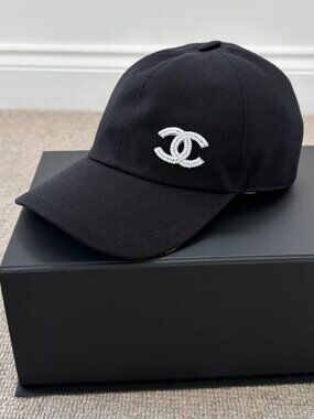 Chanel Women‘s Black Cap